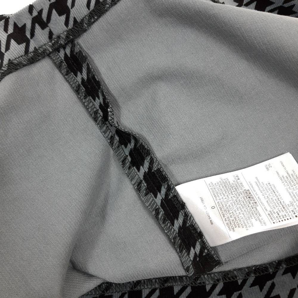 🍍Banana Republic Houndstooth Pencil Skirt - Picture 7 of 8